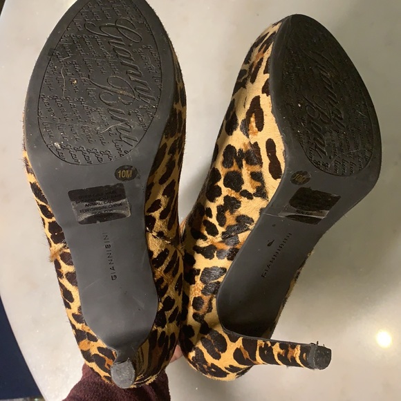 Gianni Bini hide leopard print ankle booties - Picture 7 of 7